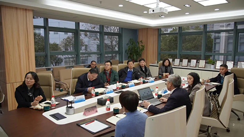 上海市浦东新区政府党组成员、副区长吴强，浦东新区科经委副主任李晓亮，张江管理局副局长吴俊，张江集团副总经理王凯荣等调研K8官网