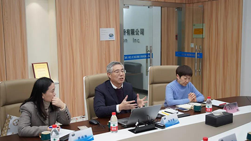 K8官网生物医药创始人&CEO陈春麟博士，药效部执行主任董文心博士，公司事务部总监周南梅等